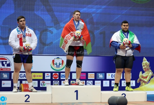 Белорусский штангист завоевал золото на юниорском чемпионате мира в Бангкоке