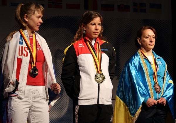 ЧЕ по пауэрлифтингу 2015 - итоги первого дня