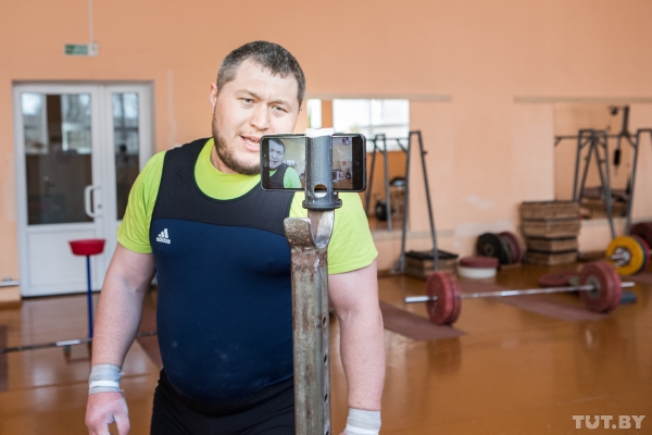 Андрей Арямнов выступит на международном турнире по жимовому двоеборью в Витебске