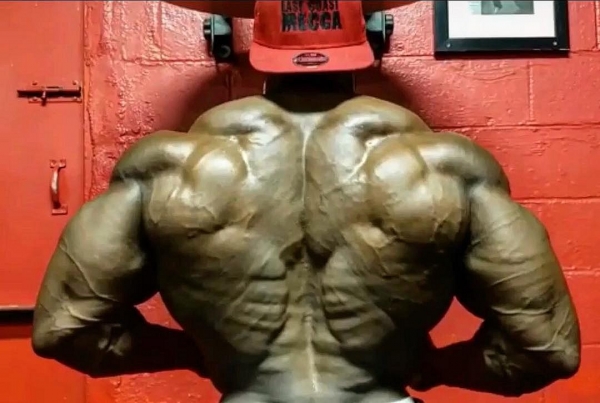 Бронзовый призер Олимпии-2017 Джордж Петерсон значительно улучшился