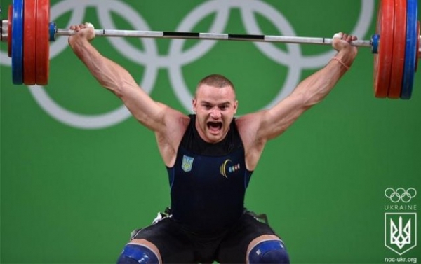
                    Украинский тяжелоатлет Пелешенко отстранен от соревнований из-за подозрений в употреблении допинга                