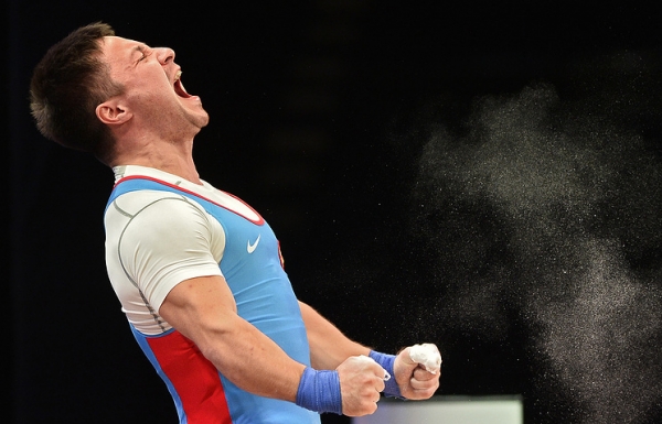 
                    Звездный российский тяжелоатлет дисквалифицирован из-за допинга                