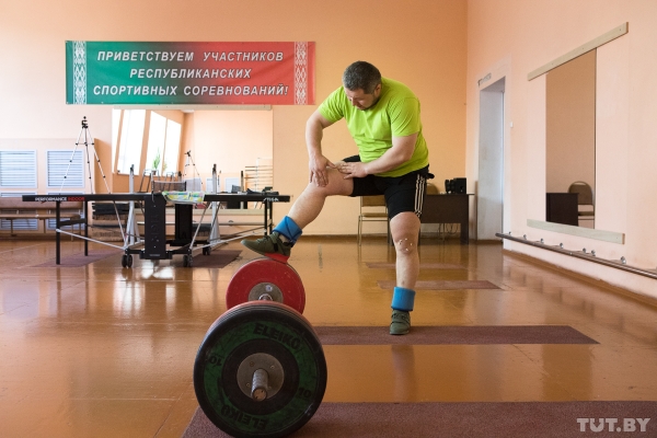 "Бывало, просил уборщиц снимать меня". Как олимпийский чемпион Арямнов стал блогером на YouTube